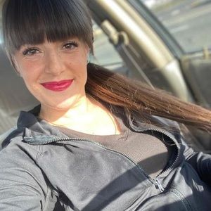 Meet your Posher, Leah